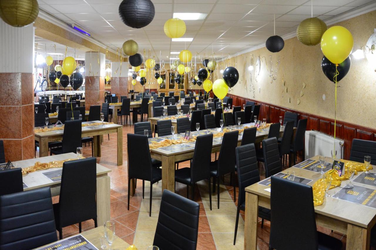 KOMPLEX -Rendezvénytermek-Panzió-Apartman-Irodák- Mateszalka Extérieur photo